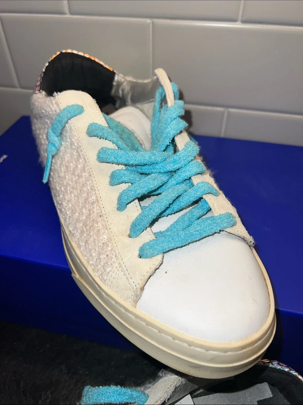 P448 Women’s White Low-Top Sneakers with Aqua Laces and Iridescent Heel 41